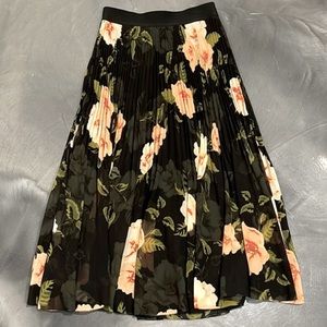 Aritzia Terre Skirt